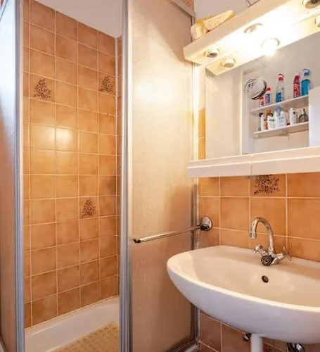 Tiny House In Naehe Apartament *
